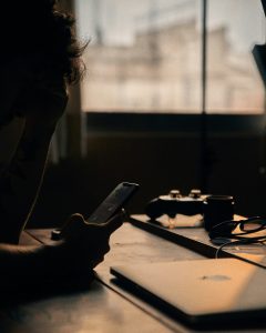 Foto von Jorge Fernández auf Unsplash